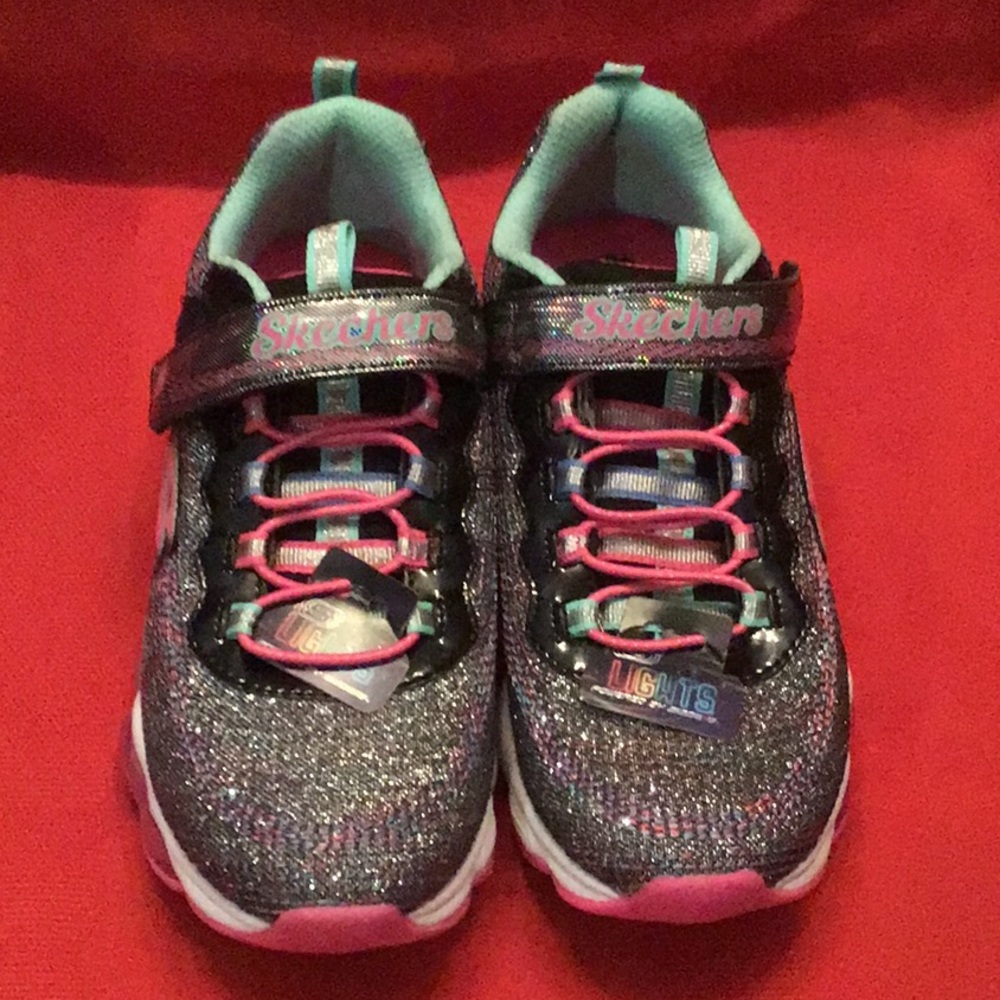 Skechers light girl shoes